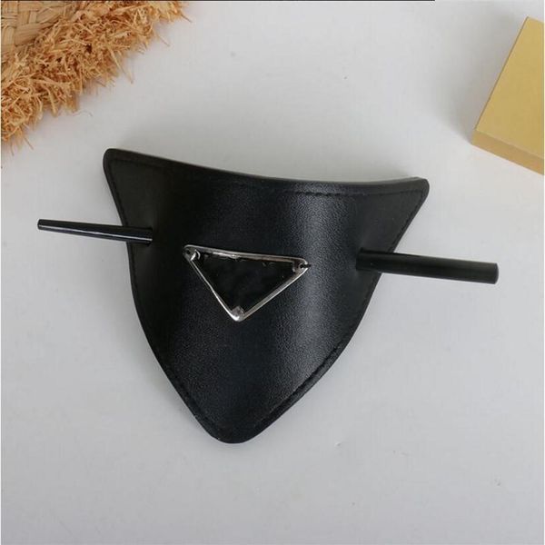 

2022 european and american leather letters hair clips & barrettes triangle hairpin headgear 2 colors optional female fast 258w, Golden;silver