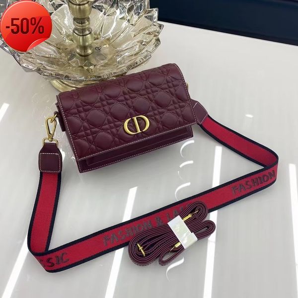 

designer bags bright lingge 2022 red buckle small kwai man autumn tote