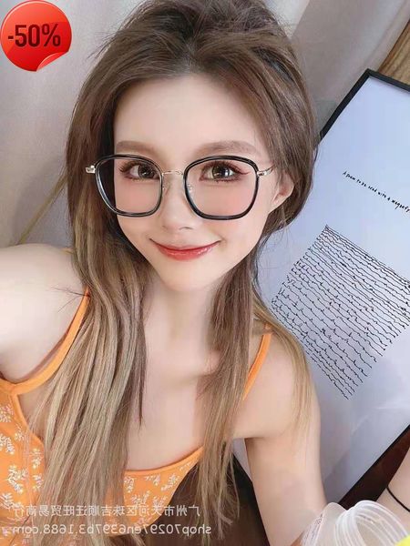

designer sunglasses new gg0678 square optical glass fashion ing shows the same color, White;black