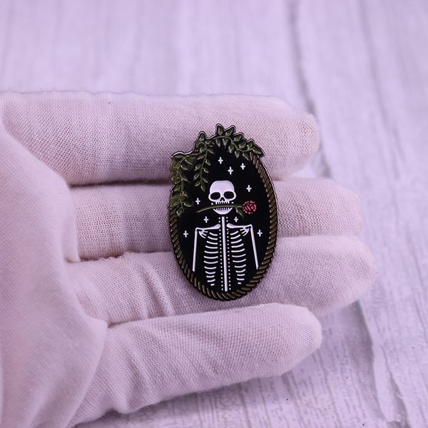 

other fashion accessories skeleton jackie pin artist series, Silver