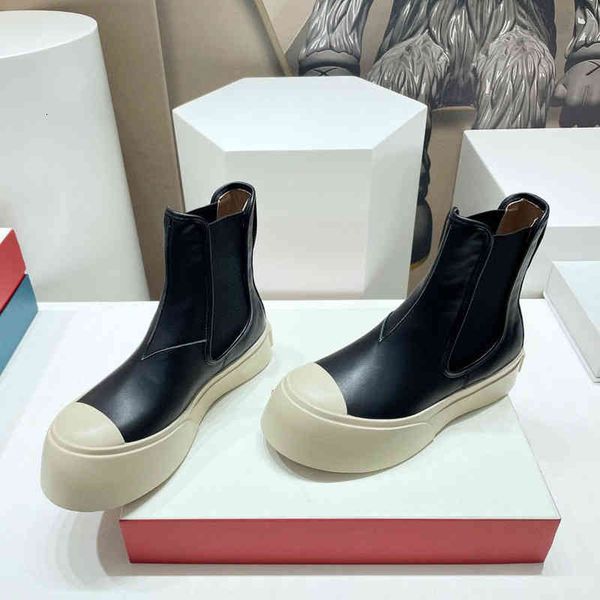 

boots zhao lusi's same chelsea boots autumn and winter fashion large head thick soled short round leather muffin shoes, Black
