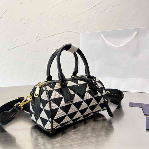 

pradity cleo hobo bag designer bag pillow bags luxury pra das diagonal shoulder bag women fashion two-tone canvas triangle handbags handbag