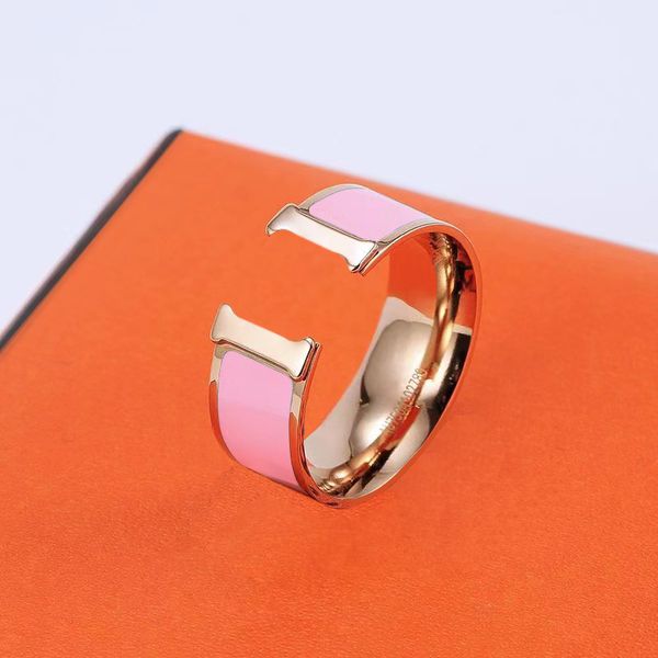 

fashion desingers ring luxurys men women letter rings couple jewelry gift 8 colors versatile luxury jewelrys, Silver