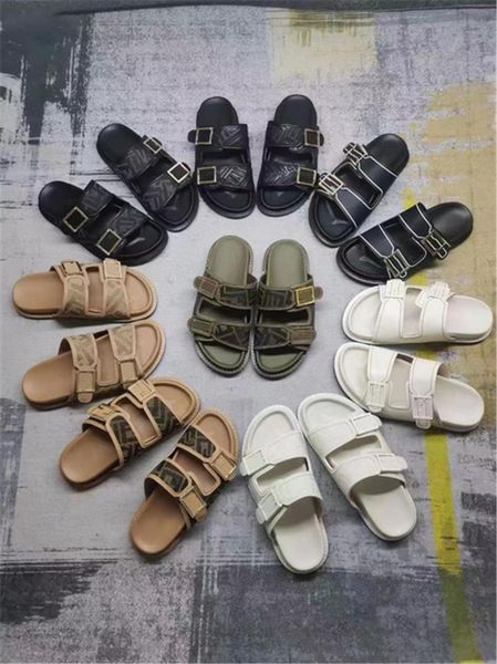 

2021 designer slippers men 's sandals beach slides slippers indoor shoes summer rubber fashion wear-resistant new 35-45, Black