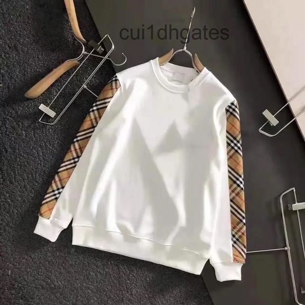 

2022 designer burb hoodies online store in spring 2022 the new letter lattice splicing round neck sweater was, Black