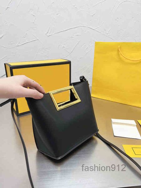 

evening bags high capacity bags women handbag shoulder leather designer brand crossbody female bucket packs 220307multi pochette