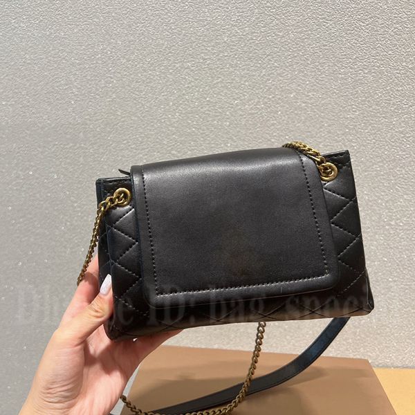 

light luxury ladies diagonal bag designer shoulder handbag fashion chain cloud bag simple retro large capacity two colors