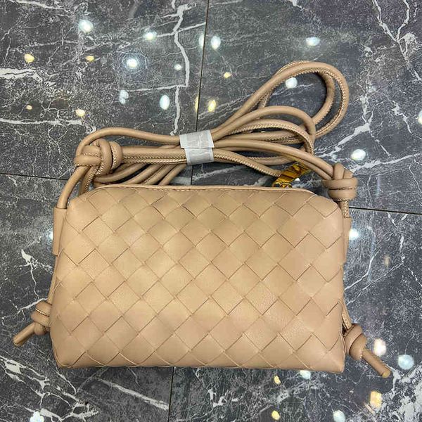 

bottegas bags venetas 2022 new woven cloud bag soft leather dumpling women's fashion single shoulder diagonal hand have a logo