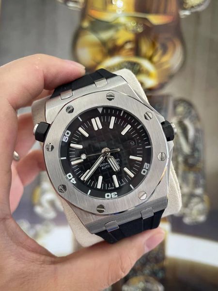 

men's wholesale luxury automatic mechanical watch rubber strap black dial sapphire glass, Slivery;brown