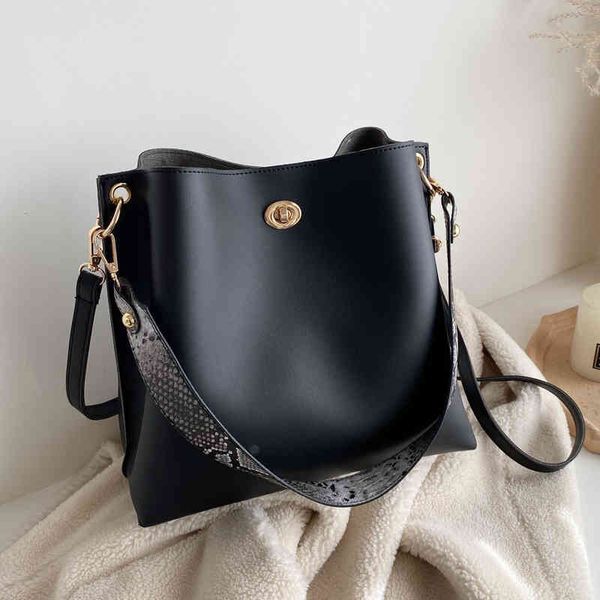 

new versatile atmospheric bucket bag women's small large capacity messenger bag