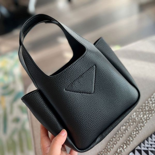 

2023 women shopping bag trendy style women handbag mini black handbag single shoulder bag