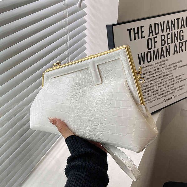 

handbags women's bag 2022 new hand grip messenger handbags