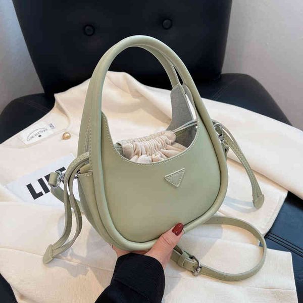 

new bag women's 2022 new version simple fashion popular casual hand-held one shoulder armpit purses