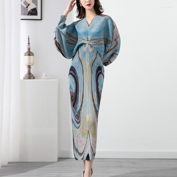 

casual dresses miyake pleated large size dress women spring and summer printing meat-covering bat sleeve long women's, Black;gray