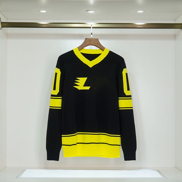 

casual men's hoodies and sweatshirts louiseity winter wrinkle lettering fashion long sleeve viutonity m2-03, Black