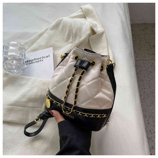 

small fragrance shui bucket bag women's 2022 new popular rhombus contrast color chain messenger single shoulder purses