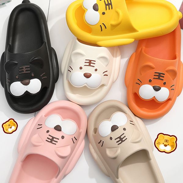 

slippers summer cartoon women man thick platform slippers home non-slip tiger solid couple parents kids outdoor flat indoor sandals 220913, Black
