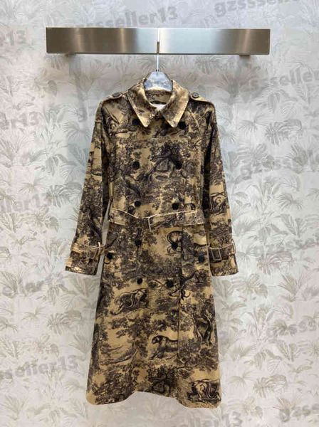 

designer trench coats women bee embroidery full body pattern print jackets fashion autumn and winter lapel double breasted long trench coat, Tan;black