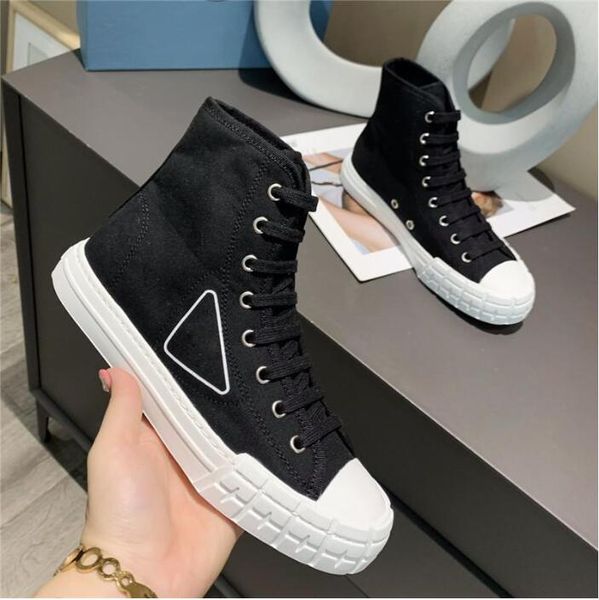 

2022 designer re-nylon casual shoes women boots wheel cassetta flat sneakers high fabric runner trainers low-canvas shoe gabardine with box, Black