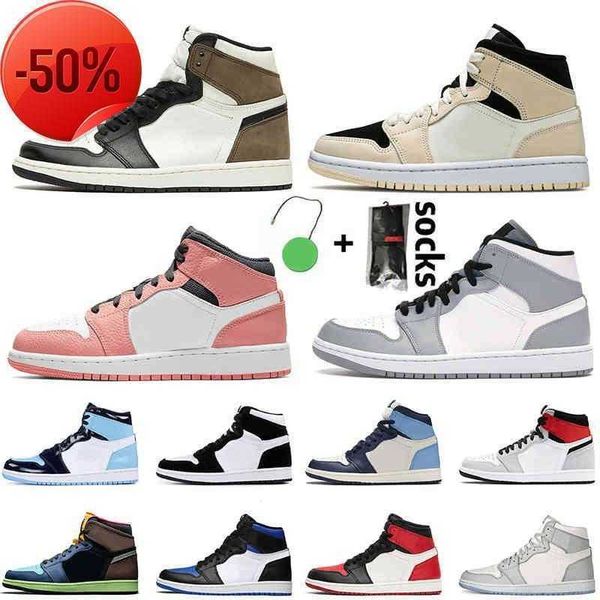 

mid barely orange men womens 1s basketball shoes high gs jumpman 1 sneakers trainers digital pink light smoke grey bio hack, Black