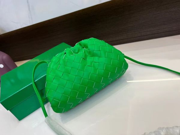 

evening bags luxury leather weave cloud women's evening bag 23x13x8cm