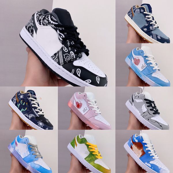 

2022 new designer jumpman 1 1s low basketball shoes mocha casual shoes crater black wolf grey reverse bred toe panda team red unc fragment m