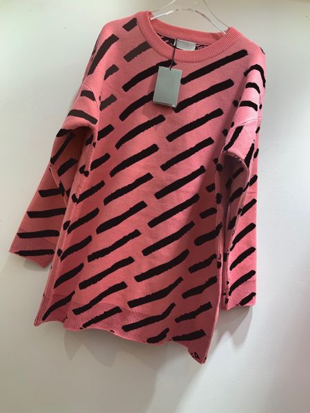 

2022 womens designer long sweaters knitted long sleeve loose pullovers letters printed sweatshirts autumn winter warm comfortable jumpers, White;black