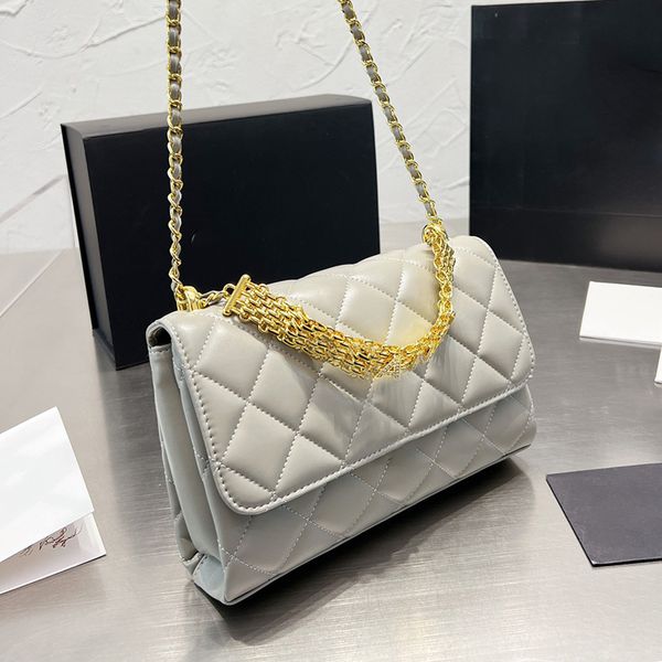 

22f/w womens classic medium flap quilted bags gold strass bracelet link chain handle tote pocket multi pochette outdoor sacoche cross body s