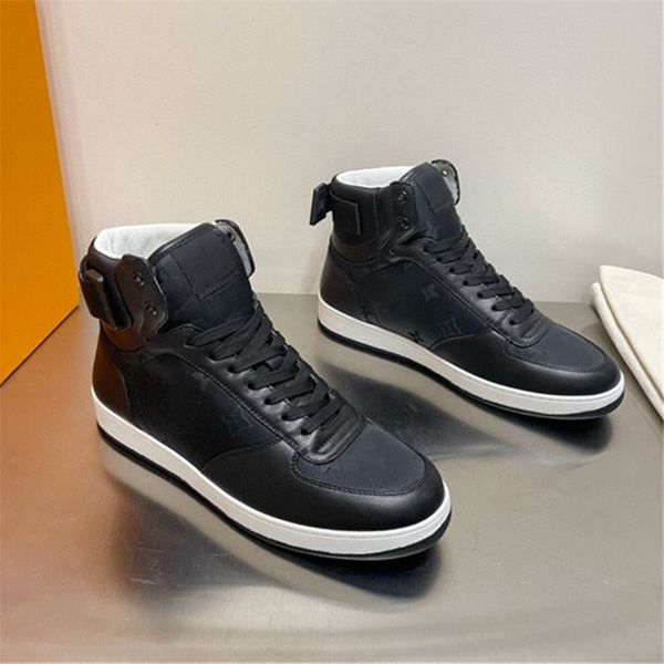 

fashion casual shoe color matching lightweight wear-resistant sneaker size 38-45