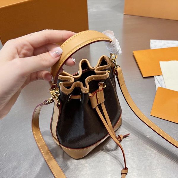 

mini genuine leather designer bags women messenger bags feminina coin wallet femme luxe pockets sturdy stylish bucket bag drawstring closure