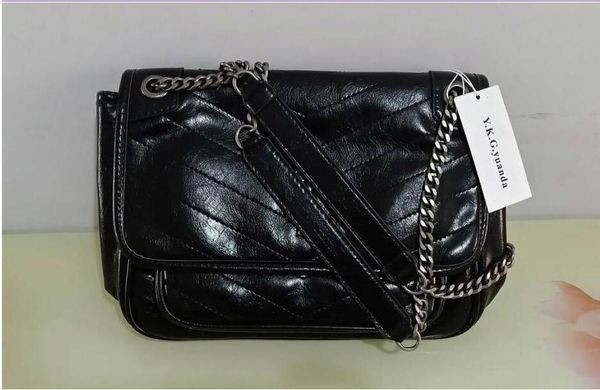 

High Quality Women Shoulder bags black metal Chain Bags Tote oily Leather Pure black Handbags College Bag handbags qqqq3