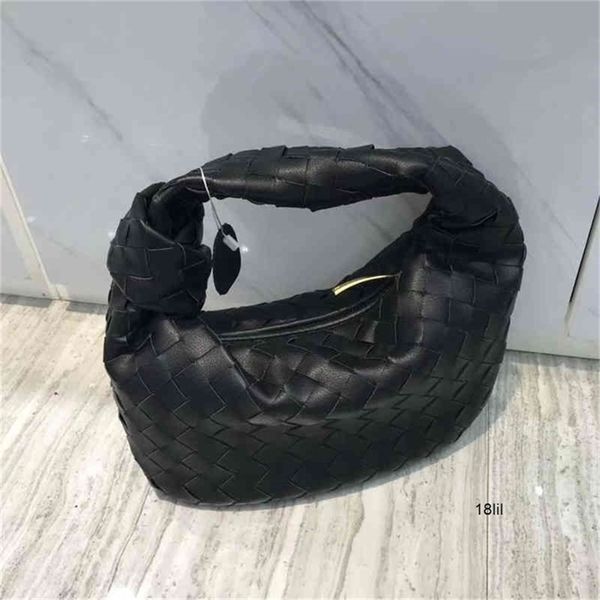 

ins bottegas wholesale venetas designer handbags super fire summer leather woven horn mini fashion trend portable womens bag hand l wan ny2q