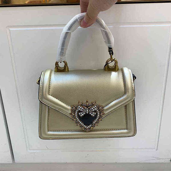 

evening bags shoulder bags luxury brand designer handbags ladies fashion retro gold heart pearl buckle one shoulder messenger bag party clut