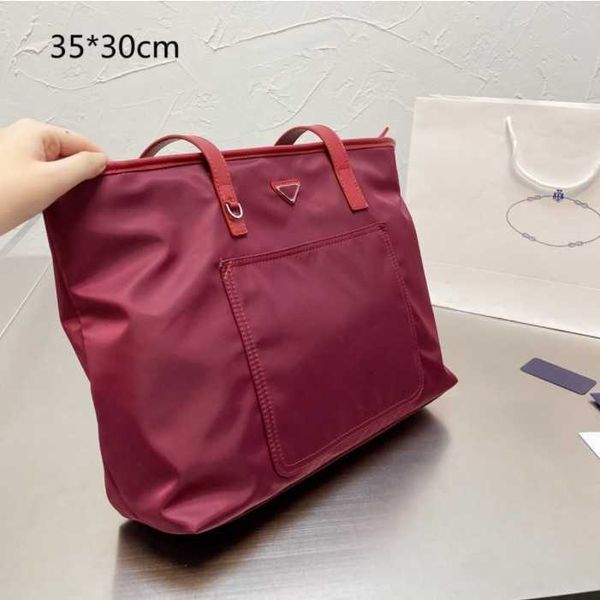 

women shopping bags highs quality fashion totes waterproof recycled nylon handbag ladies luxury designer messenger bag big capacit 2023