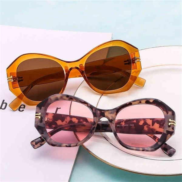 

sun glass new fashion large frame irregular sunglasses women's, White;black