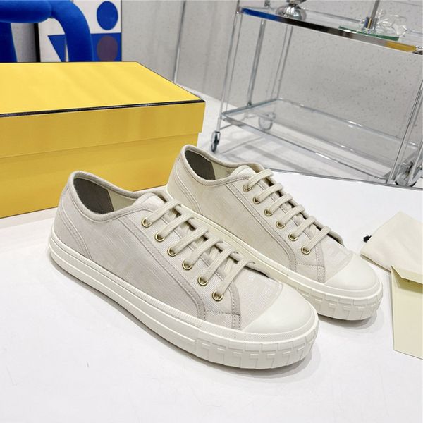 

couples casual sneakers comfortable versatile presbyopia canvas shoes low flat shoes size 35-45