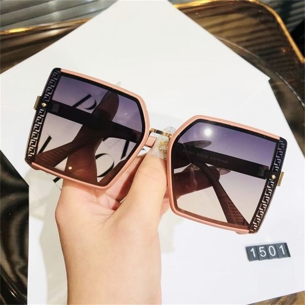 

2022 women's fashion large frame anti ultraviolet polarized sunglasses square driving sun shading, White;black