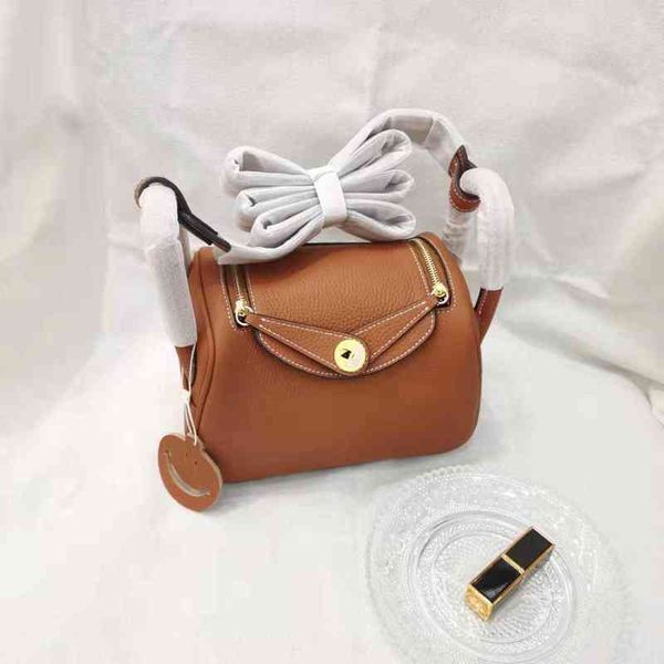 

bags herme crossbody lindys togo litchi 2022 patterned cow leather one shoulder diagonal span portable doctor bag gold buckle