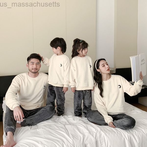 

family matching outfits dress-up group parents to a family kid if they show kids flannel home christmas suit pajamas matches clothes l220916, Blue