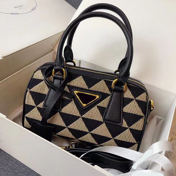 

fashion luxurys designer bag pillow bag triangular embroidery handbag classic women's shoulder crossbody bags