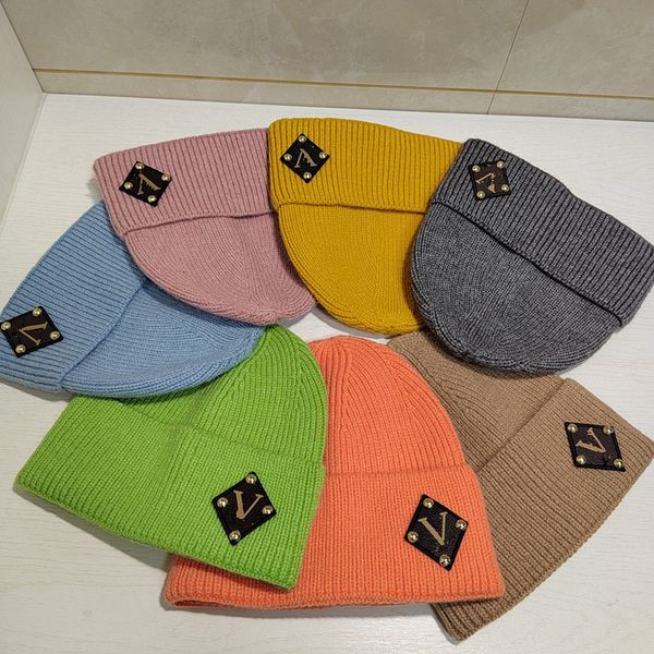 

luxury beanie knitted hat men and woman ski hats beanie casquettes winter cashmere casual outdoor high sale 16 colors, Blue;gray