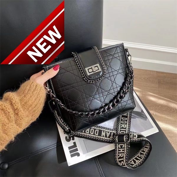 

60% off trendy bags 2022 new digner handbags sense big female version one msenger net red portable bucketjgsu