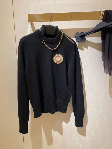 

new 2022 women's sweaters autumn winter fashion embroidery brooch chain pullover sweater o-neck long sleeve vintage loose design sweate, White;black