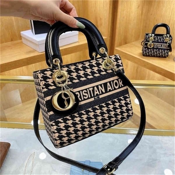 

79% off evening bags outlet online trendy handbags explosive models spring large love graffiti personalized hand female