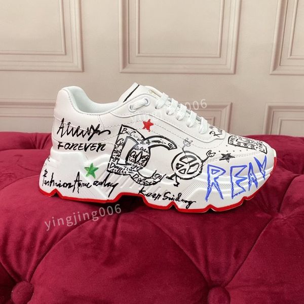 

2022 luxurys shoe women shoes casual sneakers 34-45 designers tennis sneaker beige washed jacquard denim rubber sole embroidered vintage hc2, Red;white
