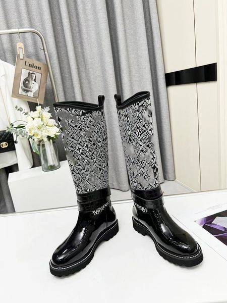 

designer laureate women boots brand flamingos love arrow medal martin boot winter genuine leather coarse high heel shoes luxury 0719, Black