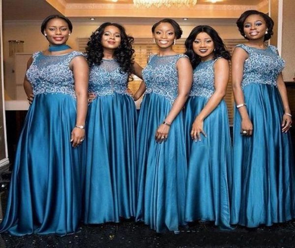 

2023 blue plus size bridesmaid dresses lace applique beaded floor length satin scoop neck sleeveless beach wedding guest gowns custom made, White;pink