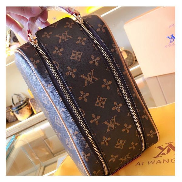 

women makeup bag organizer travel ladies toiletry kit cosmetic bag case luxury designer beauty case wash pouch clutch305p