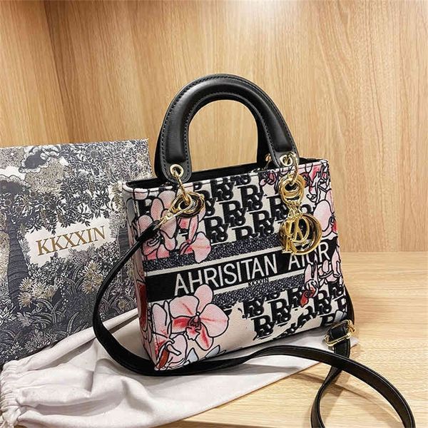 

59% off shoulder bags on sell women's bags of canvas printed hand-held