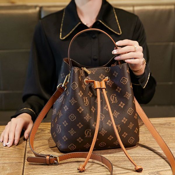 

bucket bag 9-colour luxury designer crossbody shoulder bags handbag women's fashion leather handbags handbag wholesale removable should